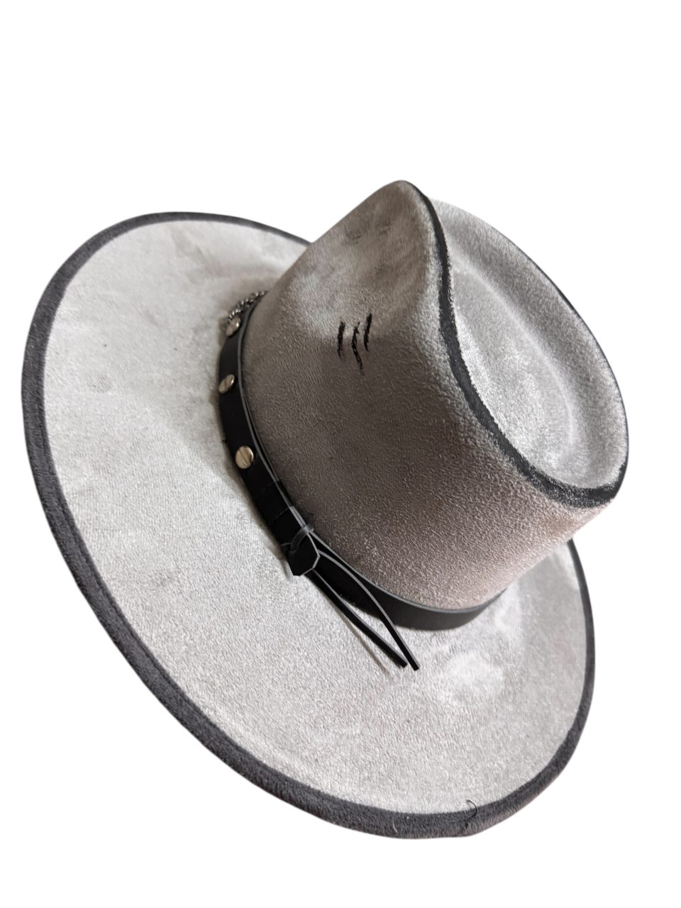 AC48A2AE-4CDF-4E97-99DF-E6651A00829A